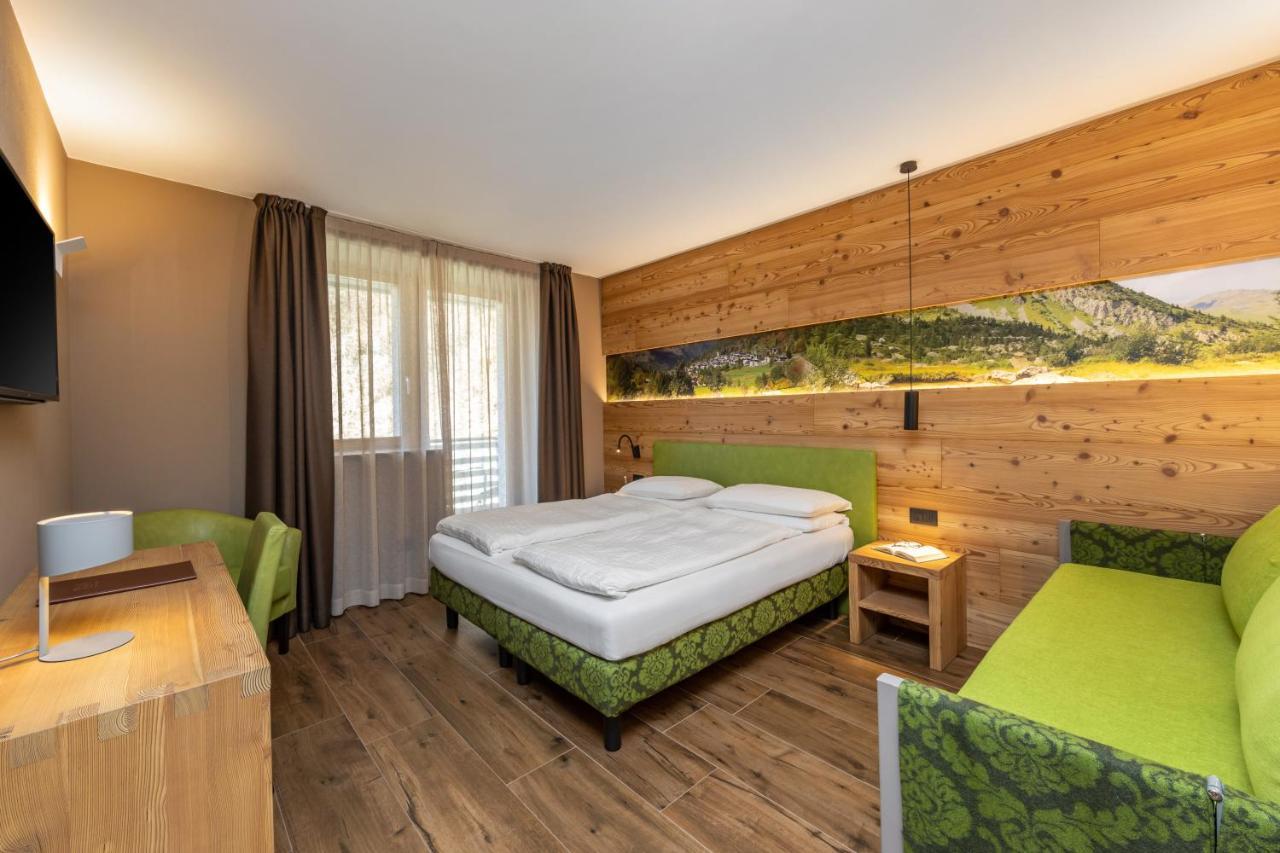 Hotel Vittoria - Ricarica L'Anima Dimaro Kültér fotó
