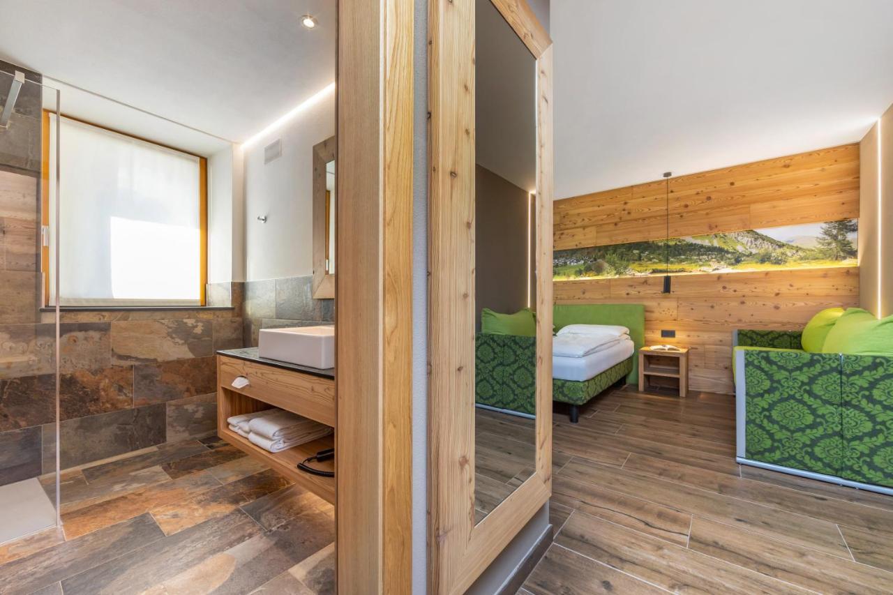 Hotel Vittoria - Ricarica L'Anima Dimaro Kültér fotó