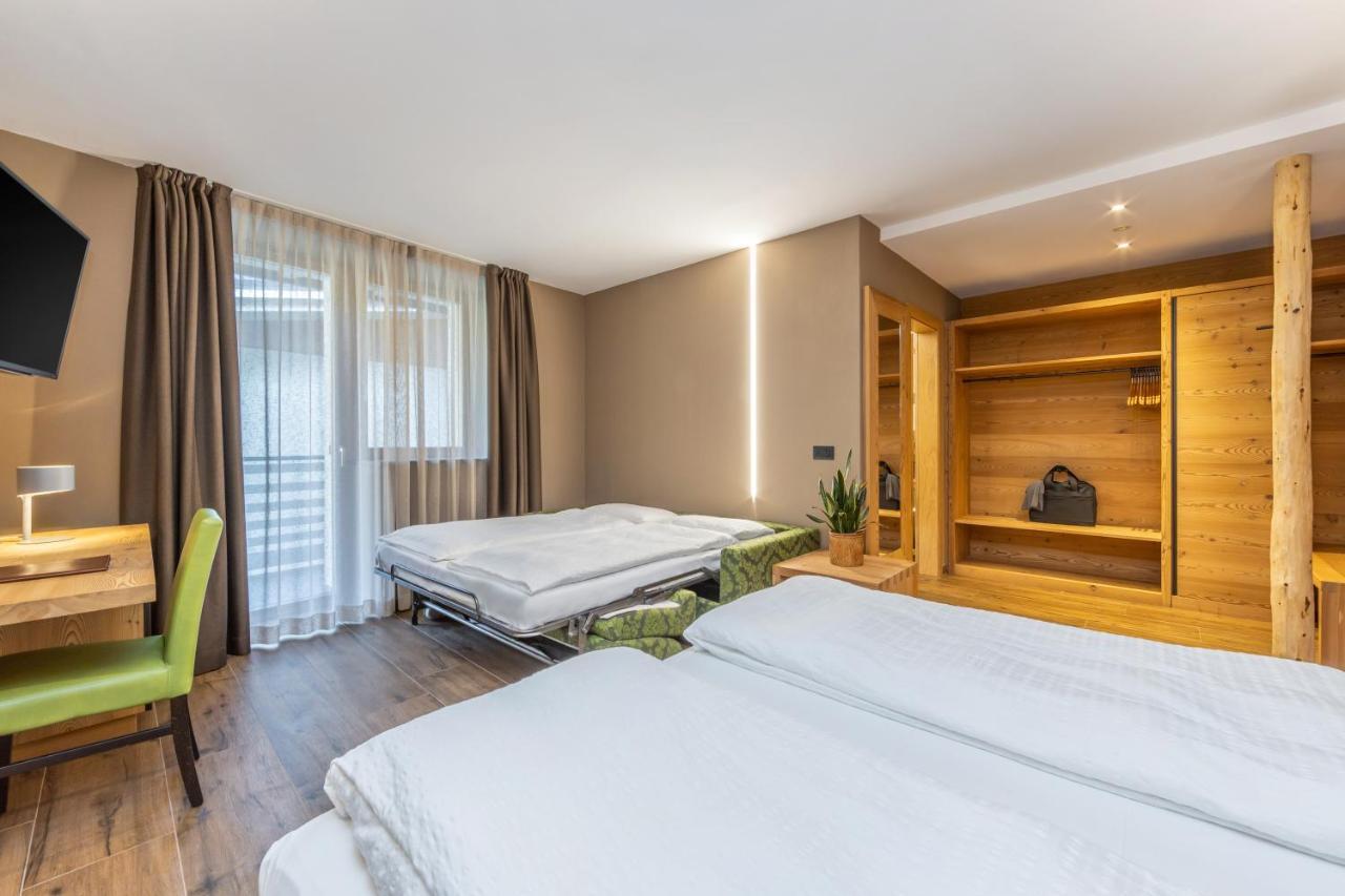 Hotel Vittoria - Ricarica L'Anima Dimaro Kültér fotó